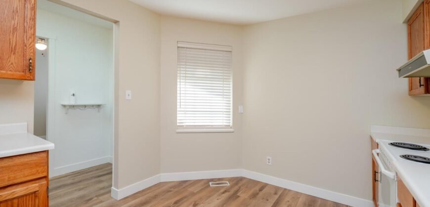 LANGLEY – 2 BEDROOM, 2 BATHROOM TOWNHOUSE