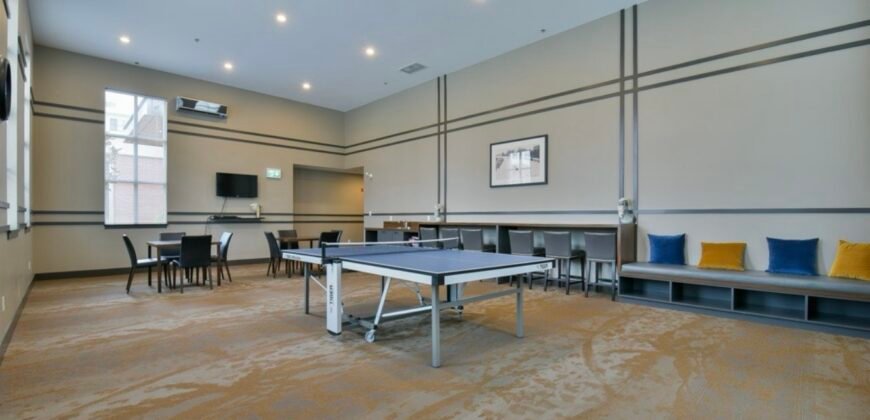 SOUTH SURREY – 2 BEDROOM, 2 BATHROOM CONDO