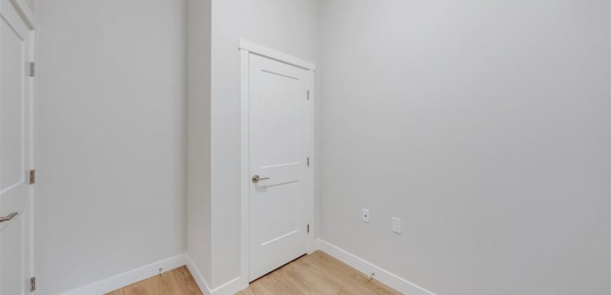 LANGLEY – WALNUT PARK – 2 JUNIOR BEDROOMS, 1 BATHROOM CONDO